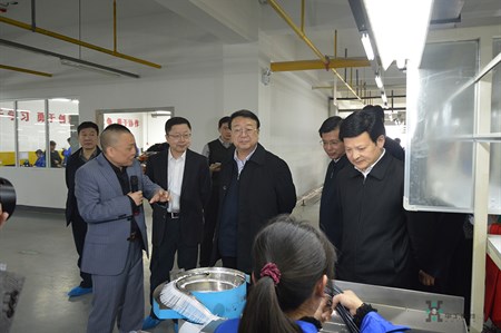 ×ðÁú¶¶È¦(Öйú¹ÙÍø)-Ϊdu¶øÉú