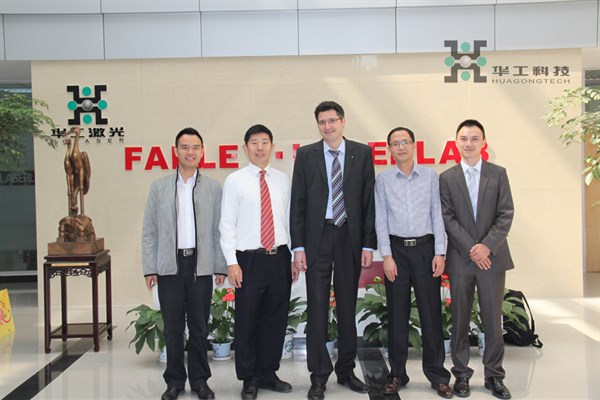 ×ðÁú¶¶È¦(Öйú¹ÙÍø)-Ϊdu¶øÉú