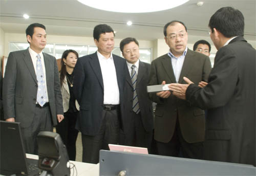 ×ðÁú¶¶È¦(Öйú¹ÙÍø)-Ϊdu¶øÉú